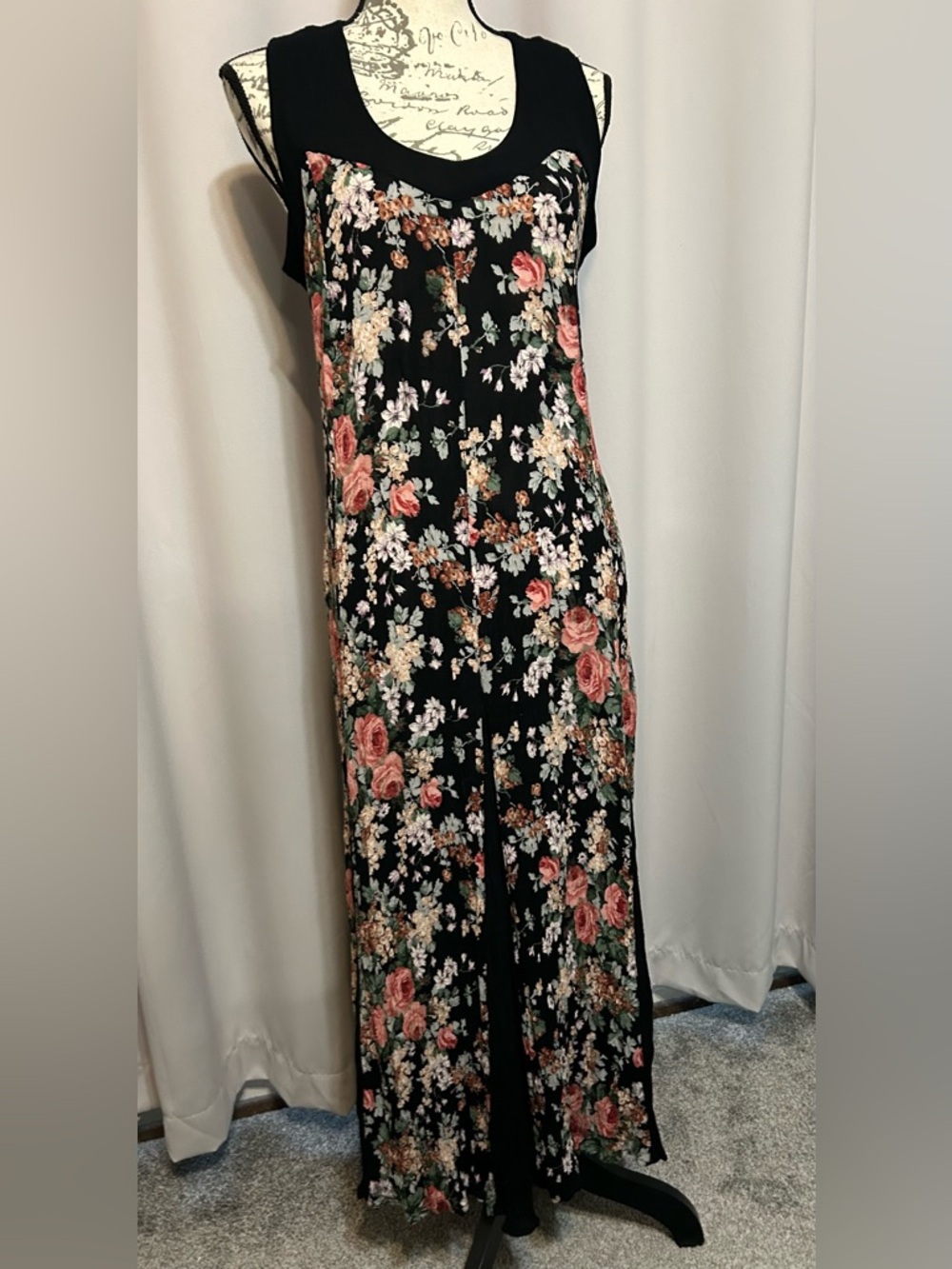 VTG 90’s Starina Rayon Floral Crinkle Maxi Dress